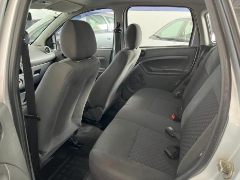 FORD Fiesta Hatch 1.6 4P FLEX, Foto 13