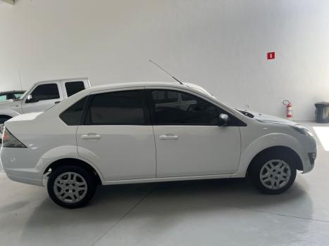 FORD Fiesta Sedan 1.6 4P ROCAM FLEX, Foto 8