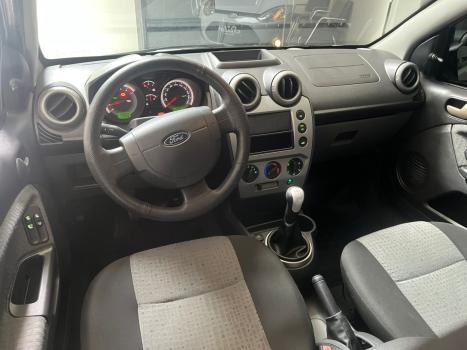 FORD Fiesta Sedan 1.6 4P ROCAM FLEX, Foto 13
