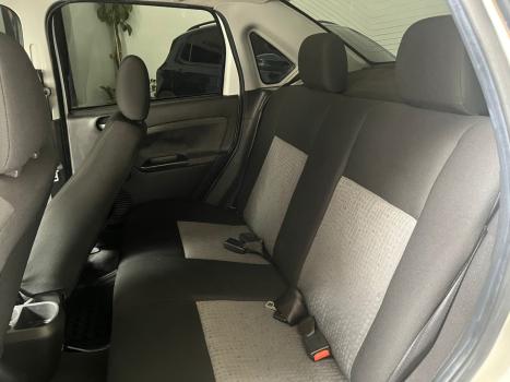 FORD Fiesta Sedan 1.6 4P ROCAM FLEX, Foto 16