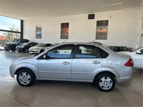 FORD Fiesta Sedan , Foto 5