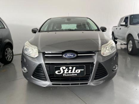 FORD Focus Hatch 2.0 16V 4P TITANIUM PLUS FLEX, Foto 2