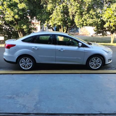 FORD Focus Sedan 2.0 16V 4P FC FLEX AUTOM�TICO, Foto 4
