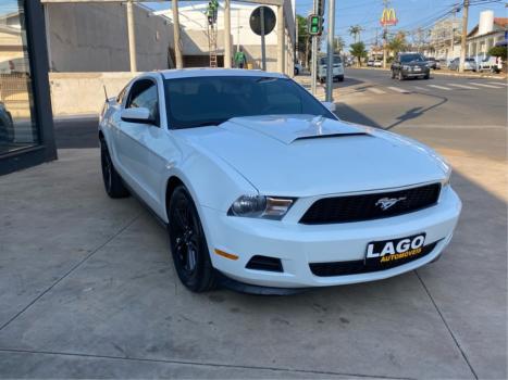 FORD Mustang 3.7 V6 24V COUP�, Foto 3