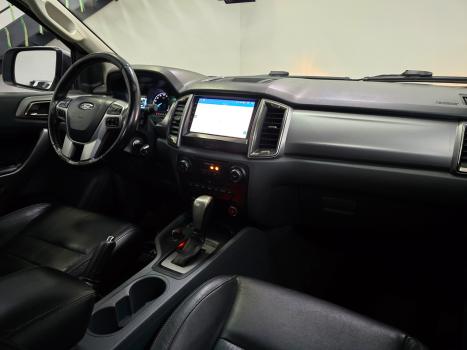 FORD Ranger 3.2 20V CABINE DUPLA 4X4 LIMITED PLUS TURBO DIESEL AUTOM�TICO, Foto 13
