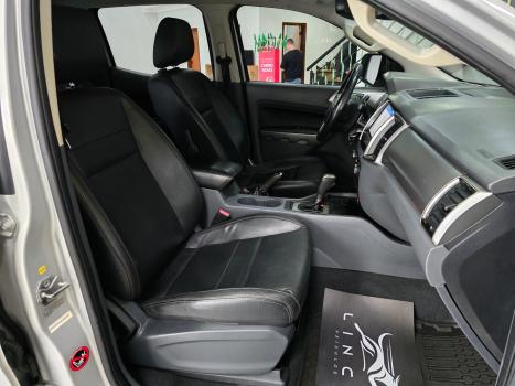 FORD Ranger 3.2 20V CABINE DUPLA 4X4 LIMITED PLUS TURBO DIESEL AUTOM�TICO, Foto 14