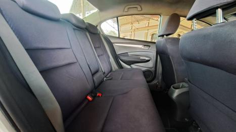 HONDA City Sedan 1.5 16V 4P EX FLEX, Foto 9 HONDA City Sedan 1.5 16V 4P EX FLEX, Foto 9