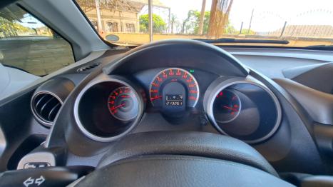 HONDA Fit 1.4 16V 4P LX, Foto 9 HONDA Fit 1.4 16V 4P LX, Foto 9