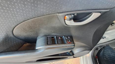 HONDA Fit 1.4 16V 4P LX, Foto 10 HONDA Fit 1.4 16V 4P LX, Foto 10