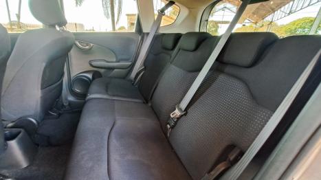 HONDA Fit 1.4 16V 4P LX, Foto 12 HONDA Fit 1.4 16V 4P LX, Foto 12