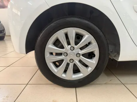 HYUNDAI HB 20 Hatch 1.6 16V 4P COMFORT FLEX AUTOMTICO, Foto 12