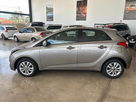 HYUNDAI HB 20 Hatch 1.6 16V 4P FLEX COMFORT PLUS AUTOMTICO, Foto 5