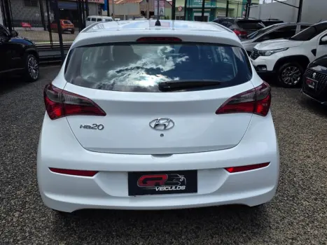 HYUNDAI HB 20 Hatch 1.0 12V 4P FLEX UNIQUE, Foto 4