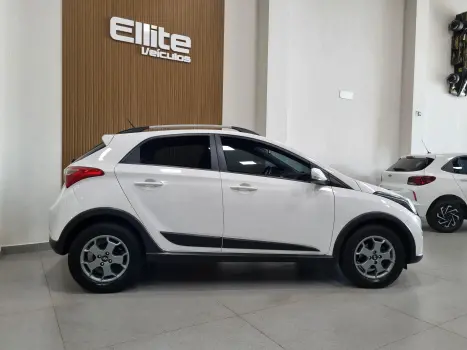 HYUNDAI HB 20 Hatch X 1.6 16V 4P STYLE FLEX AUTOM�TICO, Foto 3