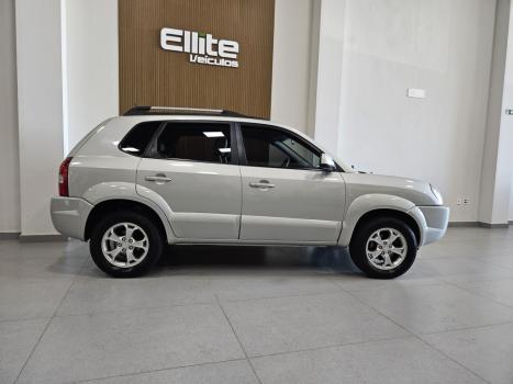 HYUNDAI Tucson 2.7 V6 4P GLS 4WD AUTOM�TICO, Foto 3