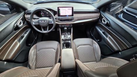 JEEP Commander 2.0 16V 4P TD380 OVERLAND 4X4 TURBO DIESEL AUTOM�TICO AT9, Foto 4