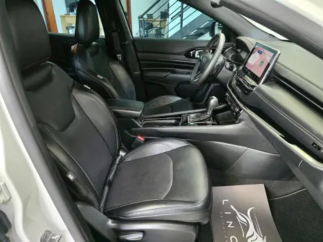 JEEP Compass 1.3 16V 4P FLEX LONGITUDE 80 ANOS T270 TURBO AUTOM�TICO, Foto 13