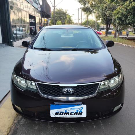 KIA Cerato Sedan 1.6 16V 4P GLS, Foto 2