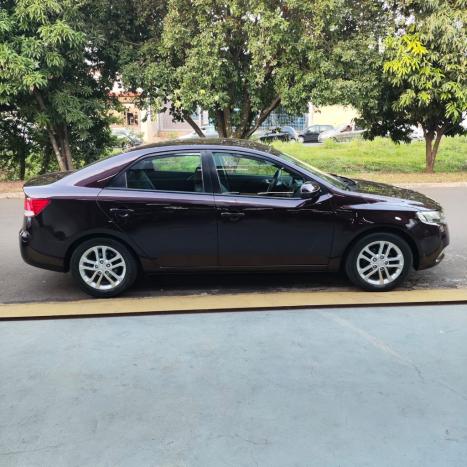 KIA Cerato Sedan 1.6 16V 4P GLS, Foto 4