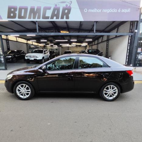 KIA Cerato Sedan 1.6 16V 4P GLS, Foto 5
