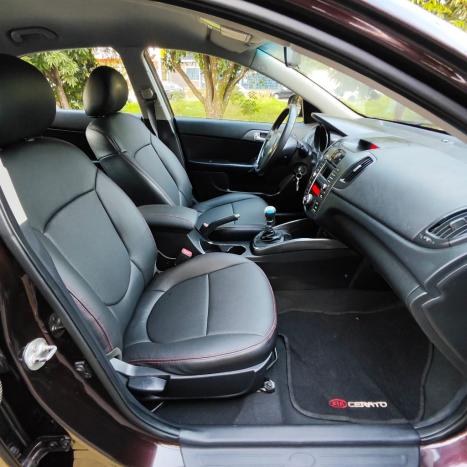 KIA Cerato Sedan 1.6 16V 4P GLS, Foto 10