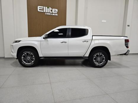 MITSUBISHI L 200 Triton 2.4 16V SPORT HPE-S 4X4 CABINE DUPLA TURBO DIESEL AUTOM�TICO, Foto 4