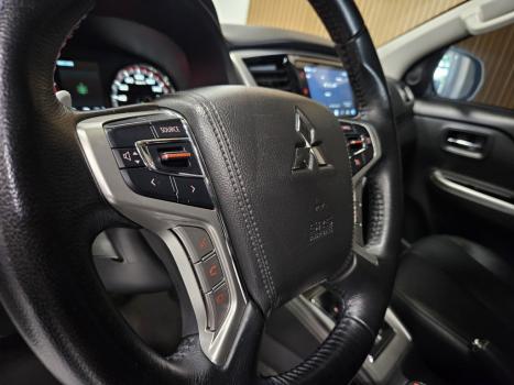 MITSUBISHI L 200 Triton 2.4 16V SPORT HPE-S 4X4 CABINE DUPLA TURBO DIESEL AUTOM�TICO, Foto 8