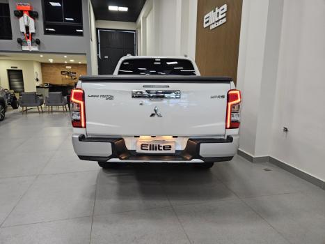 MITSUBISHI L 200 Triton 2.4 16V SPORT HPE-S 4X4 CABINE DUPLA TURBO DIESEL AUTOM�TICO, Foto 19