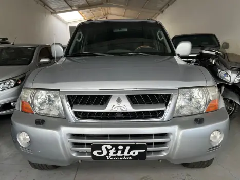 MITSUBISHI Pajero Full 3.2 16V 4P HPE 4X4 TURBO DIESEL AUTOMÁTICO, Foto 2 MITSUBISHI Pajero Full 3.2 16V 4P HPE 4X4 TURBO DIESEL AUTOMÁTICO, Foto 2