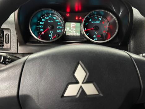 MITSUBISHI Pajero TR4 2.0 16V 4P 4X4 AUTOM�TICO, Foto 11