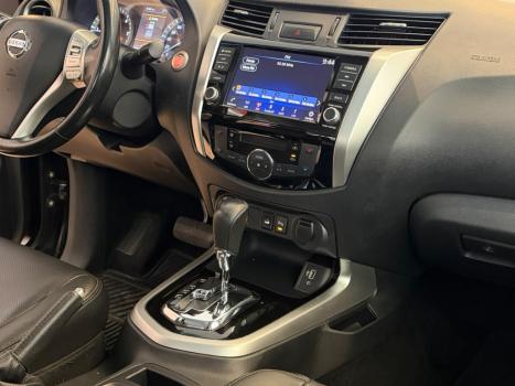 NISSAN Frontier 2.3 16V XE 4X4 CABINE DUPLA BI-TURBO DIESEL AUTOM�TICO, Foto 4