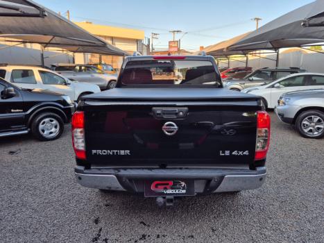 NISSAN Frontier 2.3 16V LE 4X4 CABINE DUPLA BI-TURBO DIESEL AUTOMÁTICO, Foto 3