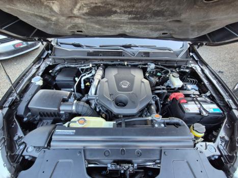 NISSAN Frontier 2.3 16V LE 4X4 CABINE DUPLA BI-TURBO DIESEL AUTOMÁTICO, Foto 4