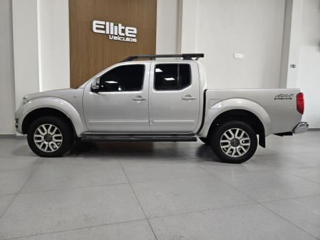 NISSAN Frontier 2.5 SL 4X4 TURBO DIESEL CABINE DUPLA AUTOM�TICO, Foto 4