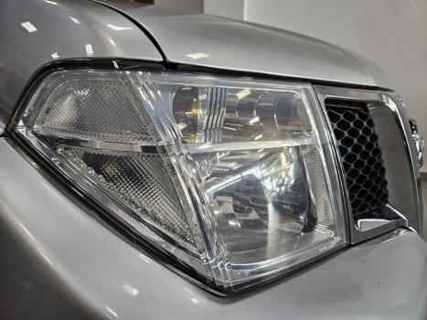 NISSAN Frontier 2.5 SL 4X4 TURBO DIESEL CABINE DUPLA AUTOM�TICO, Foto 16