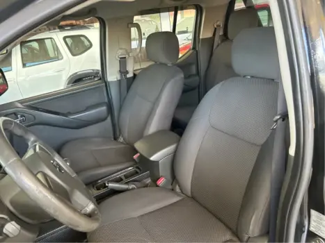 NISSAN Frontier , Foto 8