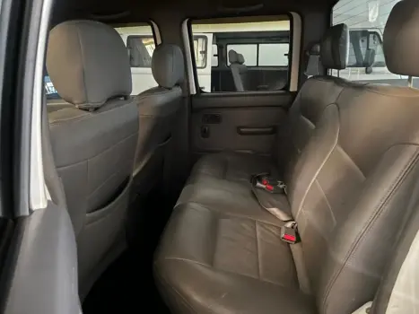 NISSAN Frontier , Foto 15