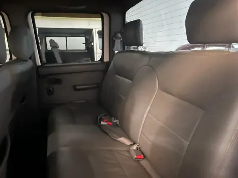 NISSAN Frontier , Foto 16