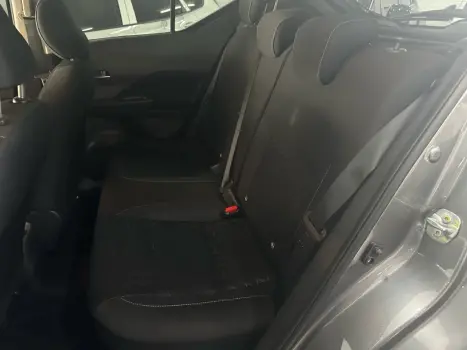 NISSAN Kicks 1.6 16V 4P FLEXSTART ADVANCE XTRONIC AUTOMÁTICO CVT, Foto 14 NISSAN Kicks 1.6 16V 4P FLEXSTART ADVANCE XTRONIC AUTOMÁTICO CVT, Foto 14