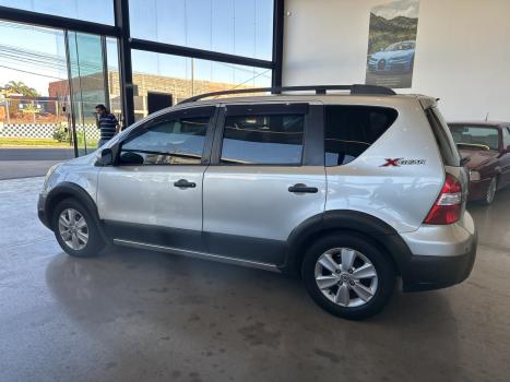 NISSAN Livina 1.8 16V 4P SL X-GEAR FLEX AUTOM�TICO, Foto 6