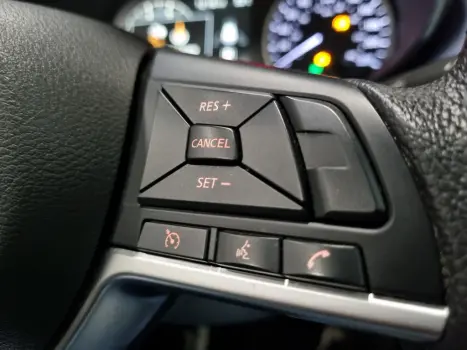 NISSAN Versa Sedan 1.6 16V 4P FLEX EXCLUSIVE XTRONIC AUTOM�TICO CVT, Foto 12