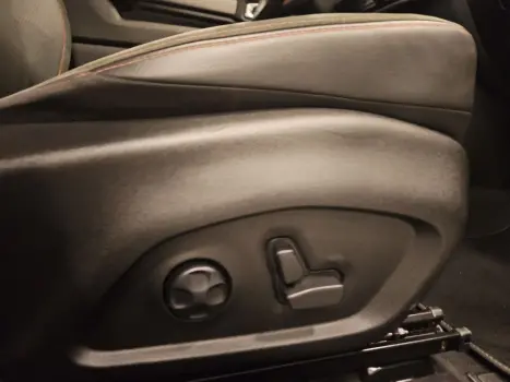 RAM Rampage 2.0 4P HURRICANE 4 TURBO R/T 4X4 AUTOMTICO, Foto 17