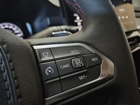 RAM Rampage 2.0 4P HURRICANE 4 TURBO R/T 4X4 AUTOMTICO, Foto 22