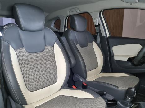 RENAULT Captur 1.6 16V 4P FLEX SCE INTENSE X-TRONIC CVT, Foto 17