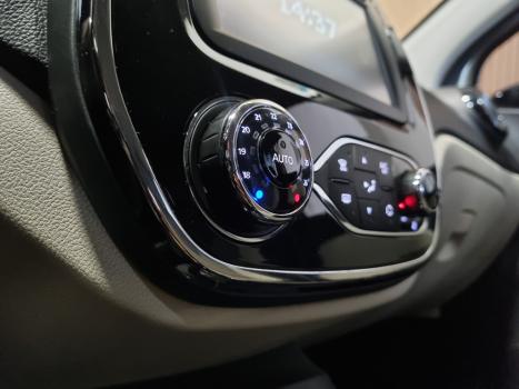 RENAULT Captur 1.6 16V 4P FLEX SCE INTENSE X-TRONIC CVT, Foto 18