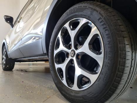 RENAULT Captur 1.6 16V 4P FLEX SCE INTENSE X-TRONIC CVT, Foto 19