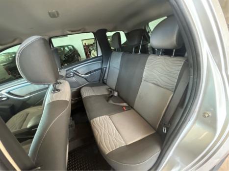 RENAULT Duster 2.0 16V 4P FLEX DYNAMIQUE AUTOM�TICO, Foto 7