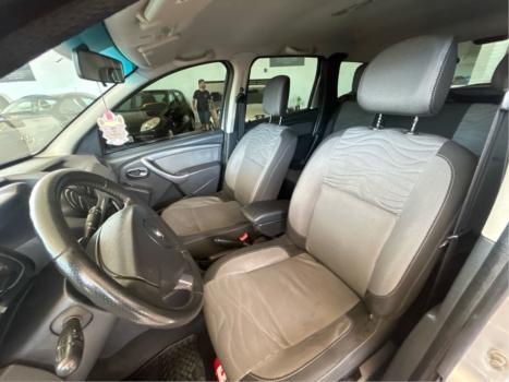 RENAULT Duster 2.0 16V 4P FLEX DYNAMIQUE AUTOM�TICO, Foto 8