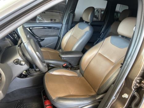 RENAULT Duster 2.0 16V 4P FLEX DYNAMIQUE AUTOM�TICO, Foto 8