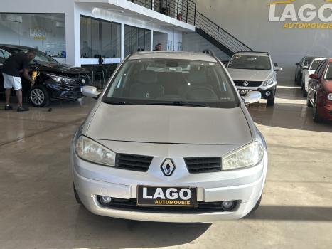 RENAULT Megane Sedan , Foto 2